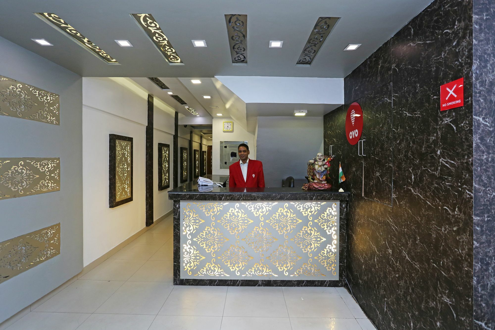 Hotel Elegant International Нью-Дели Экстерьер фото